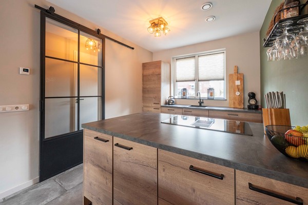 Medium property photo - De Reuzelaar 22, 4741 GZ Hoeven